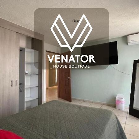 2 Venator House Boutique Apartment Leon Exterior photo