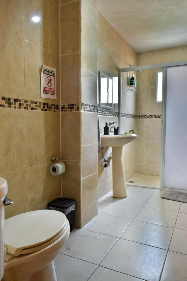 2 Venator House Boutique Apartment Leon Exterior photo